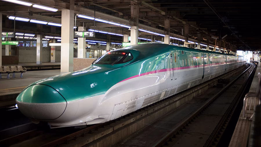 E5 Series Shinkansen Hayabusa