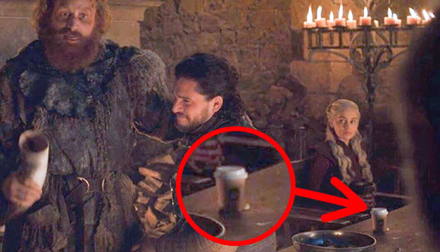 Daenerys Targaryen'ın Starbucks bardağı