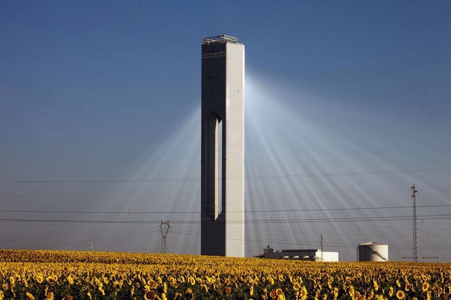 Gunes Enerjisi Kuleleri 011