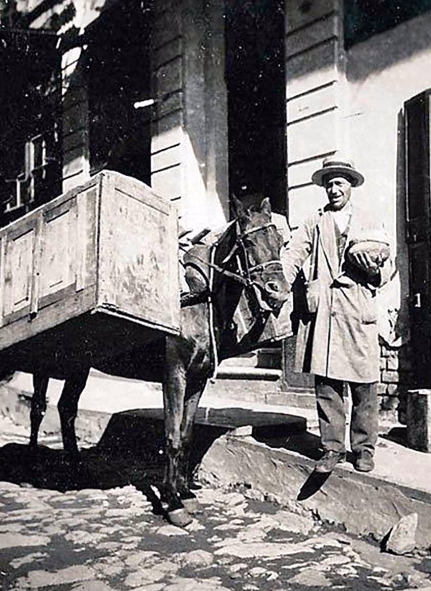 1930 yılında bir ekmekçi