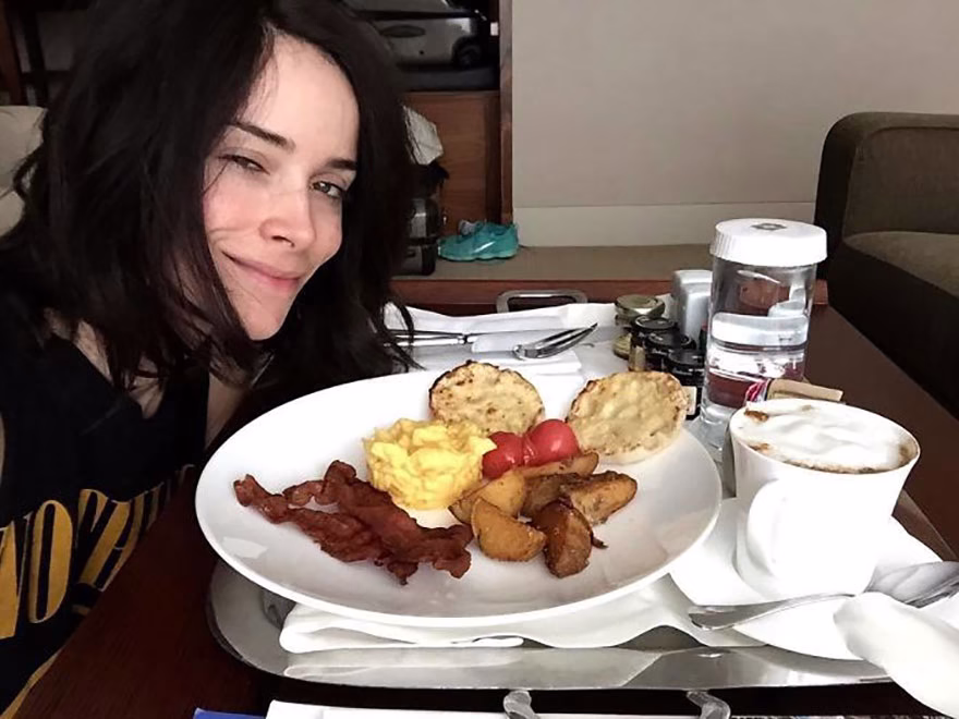 Abigail Spencer makyajsız hali