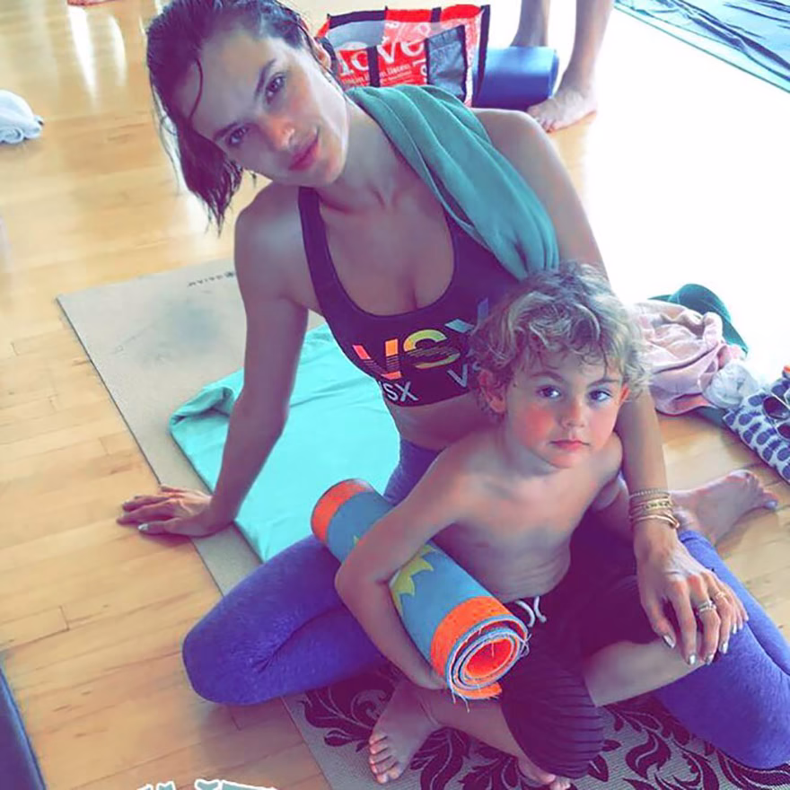 Alessandra Ambrosio makyajsız hali
