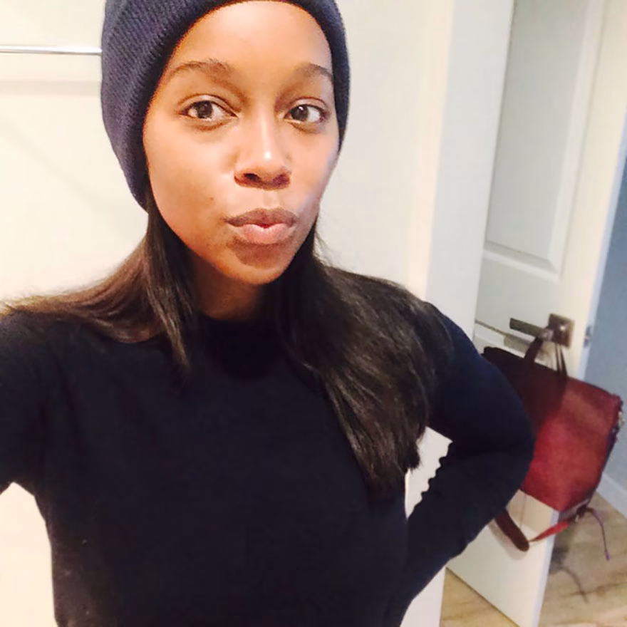 Aja Naomi King makyajsız hali
