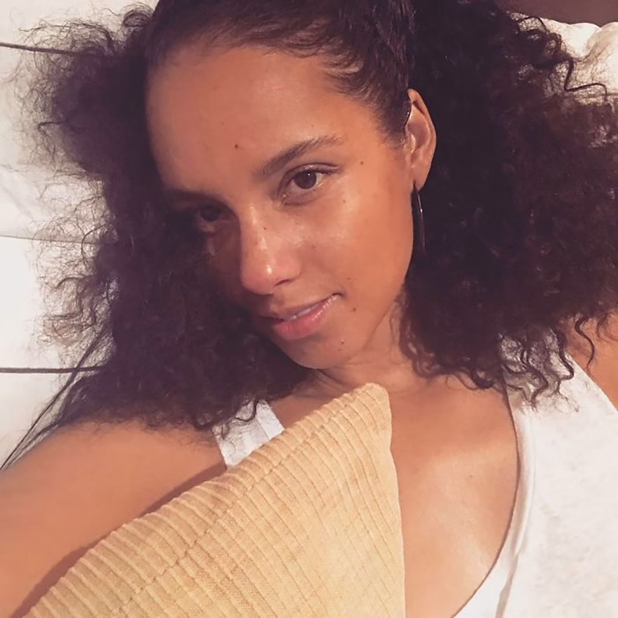 Alicia Keys makyajsız hali