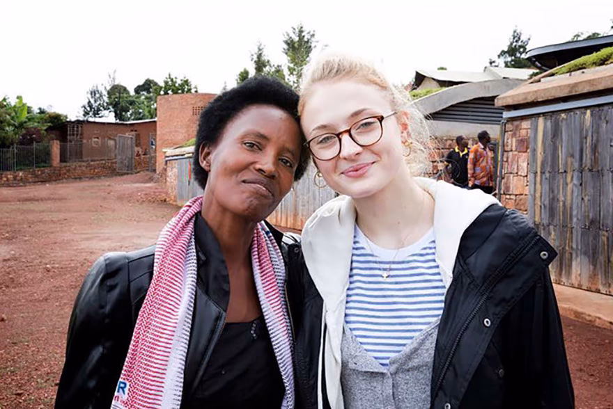 Sophie Turner makyajsız hali
