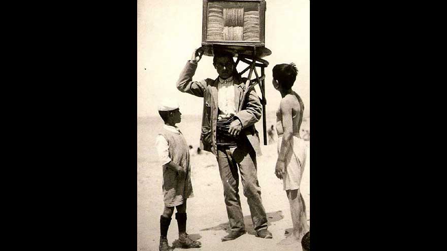 1955 yılından bir kağıt helvacı.