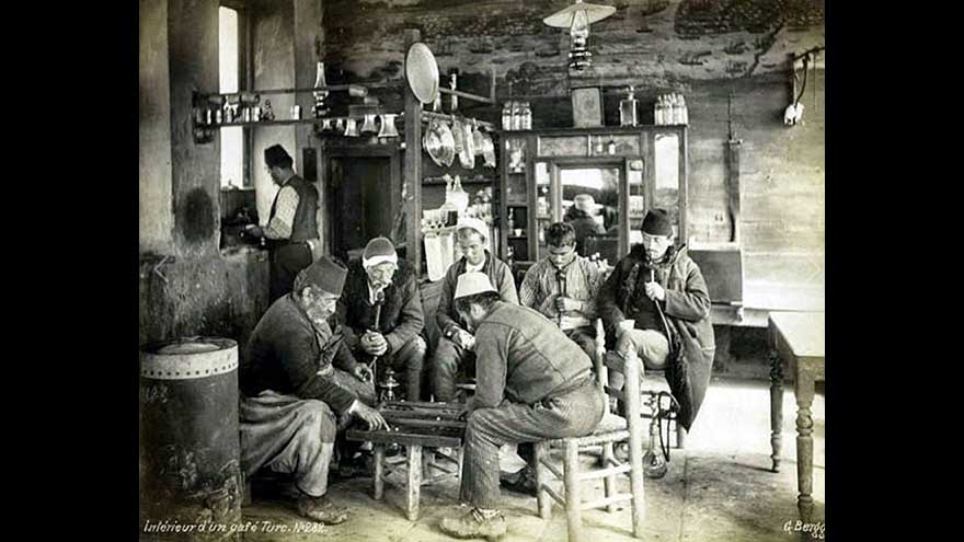 1870'li yıllarda kahvehane fotoğrafı