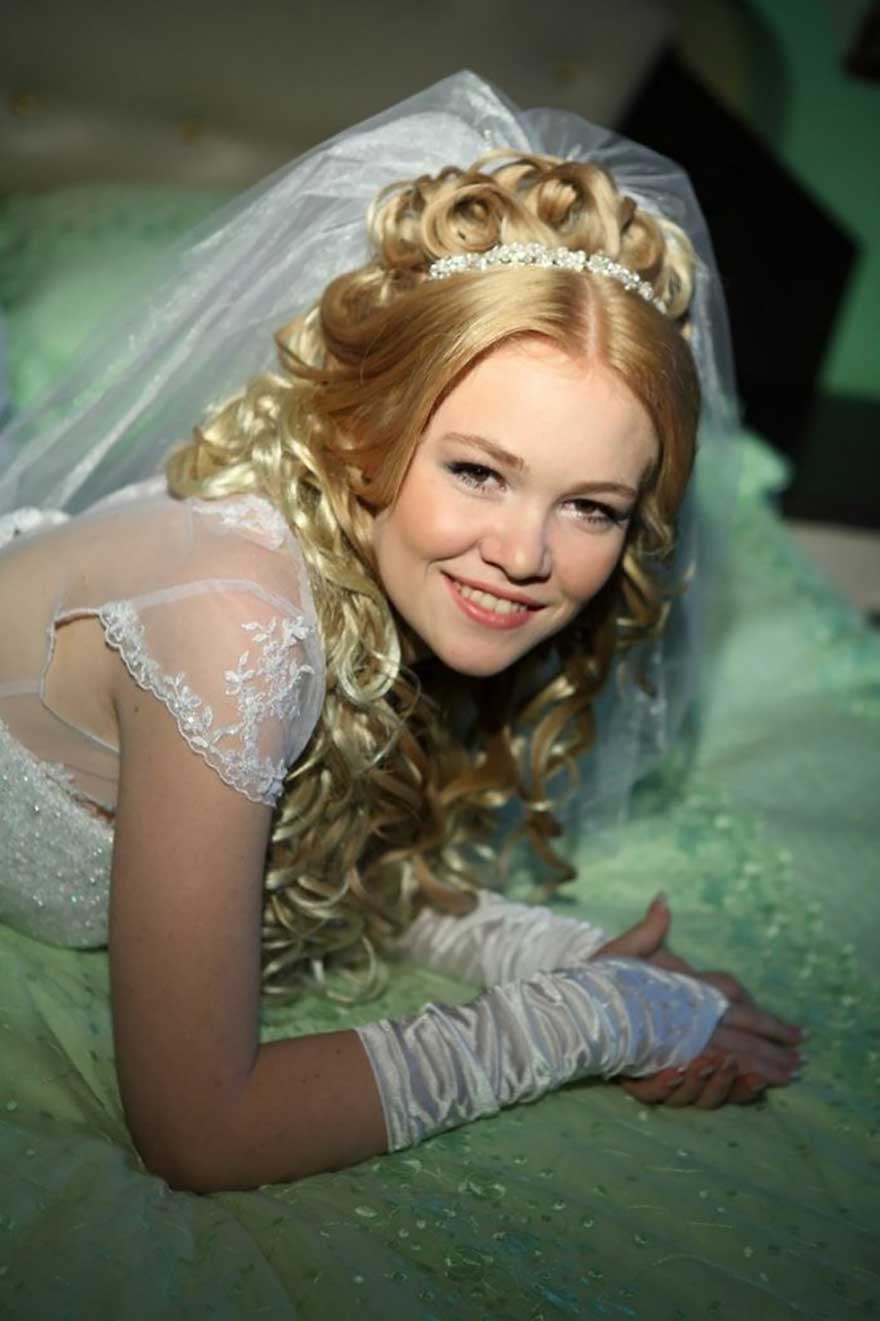 Julia Stiles Benzeri